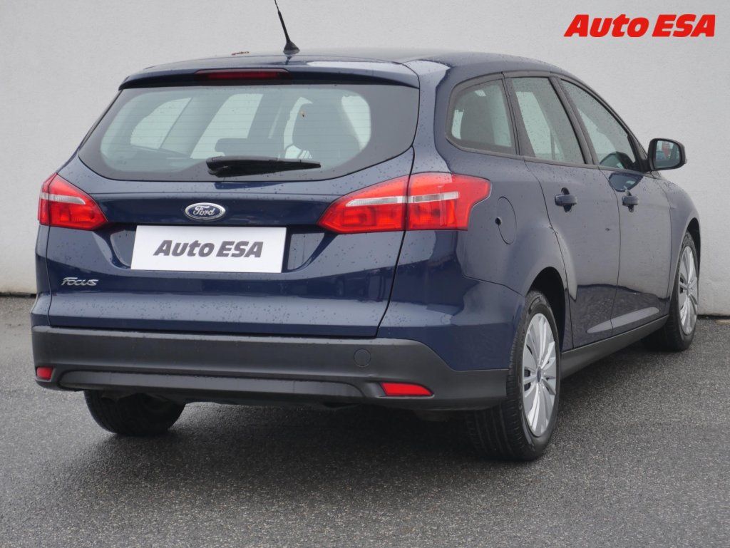 Ford Focus, 1.5TDCi,AC,navi - fotka 4