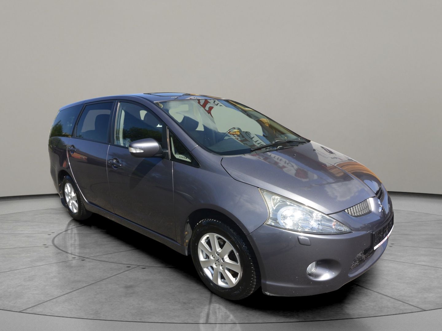 Mitsubishi Grandis, 2.0DI-D 6míst - fotka 3