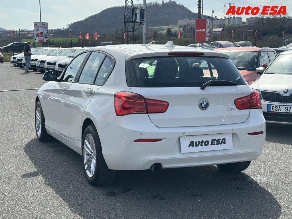 BMW Řada 1, 1.5i 1161,Klima - fotka 4