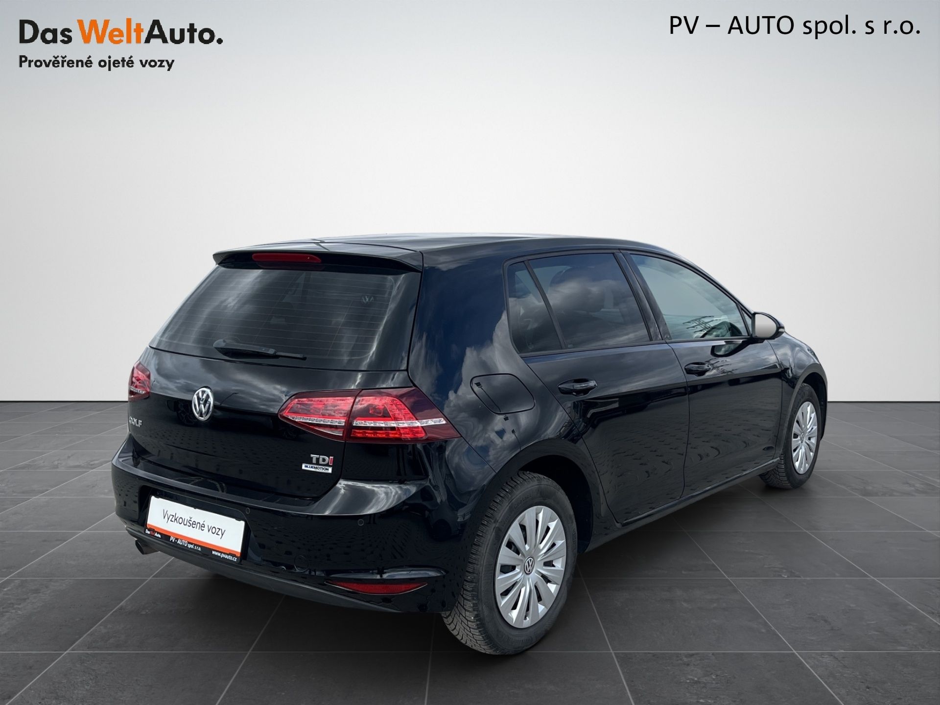Volkswagen Golf, 1.6 TDI 77 kW Comfortline - fotka 2