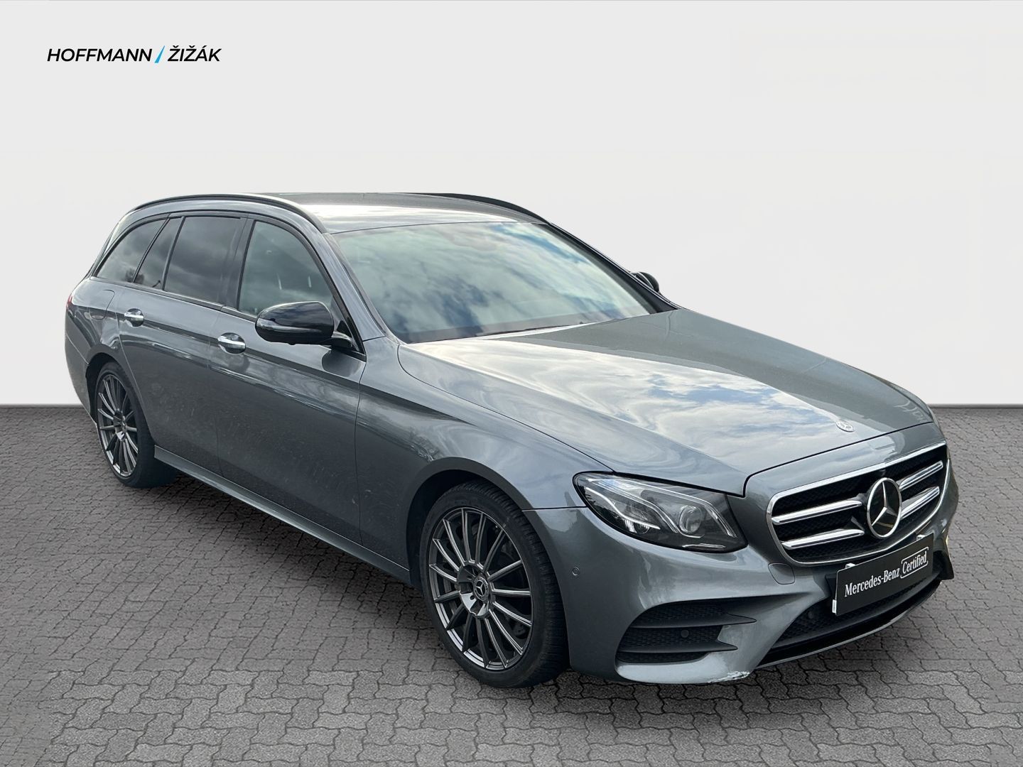 Mercedes-Benz Třídy E, 350 d AVANTGARDE 4MATIC - fotka 3