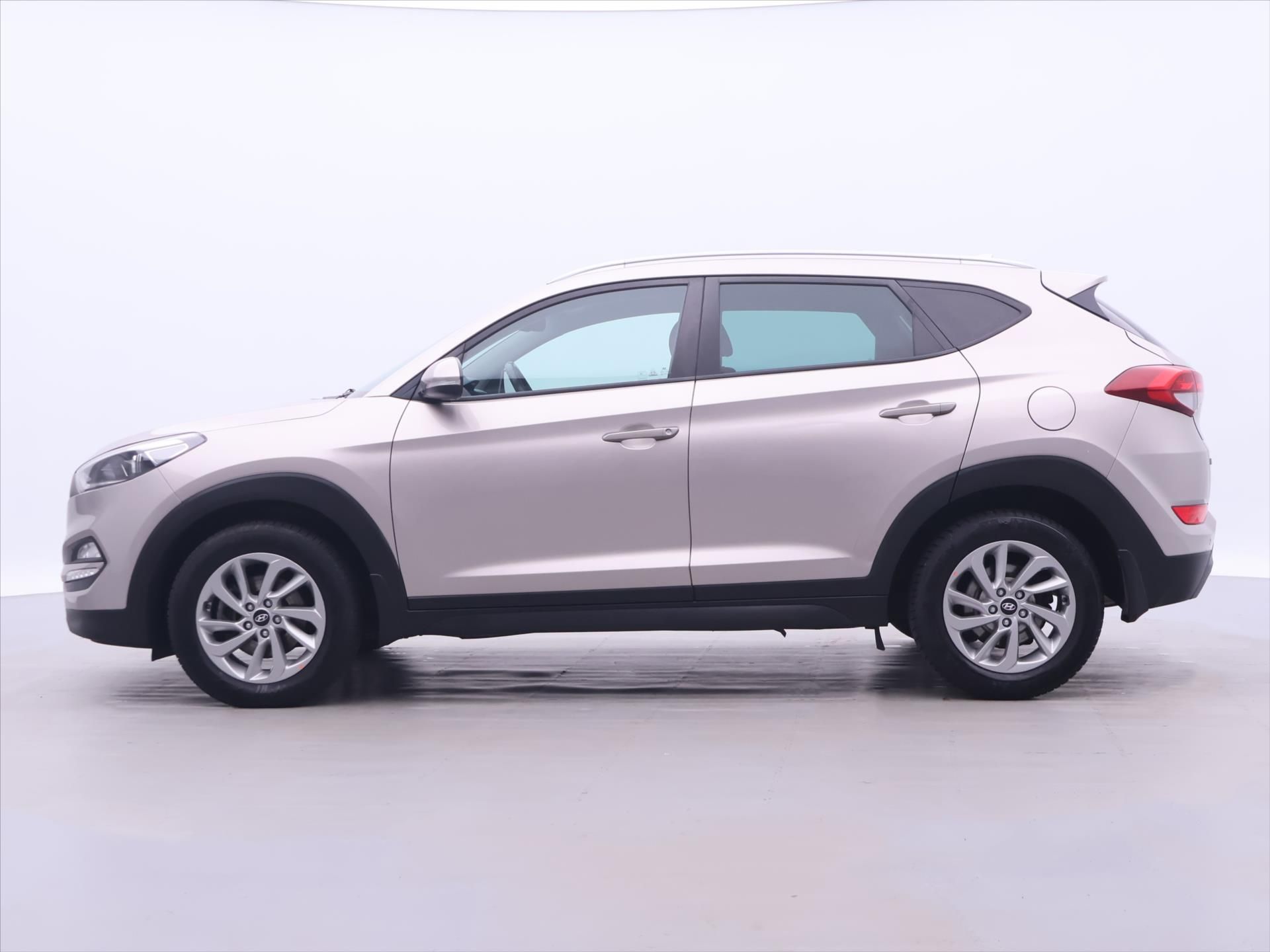 Hyundai Tucson, 1,7 CRDI 85kW Czech Edition - fotka 4