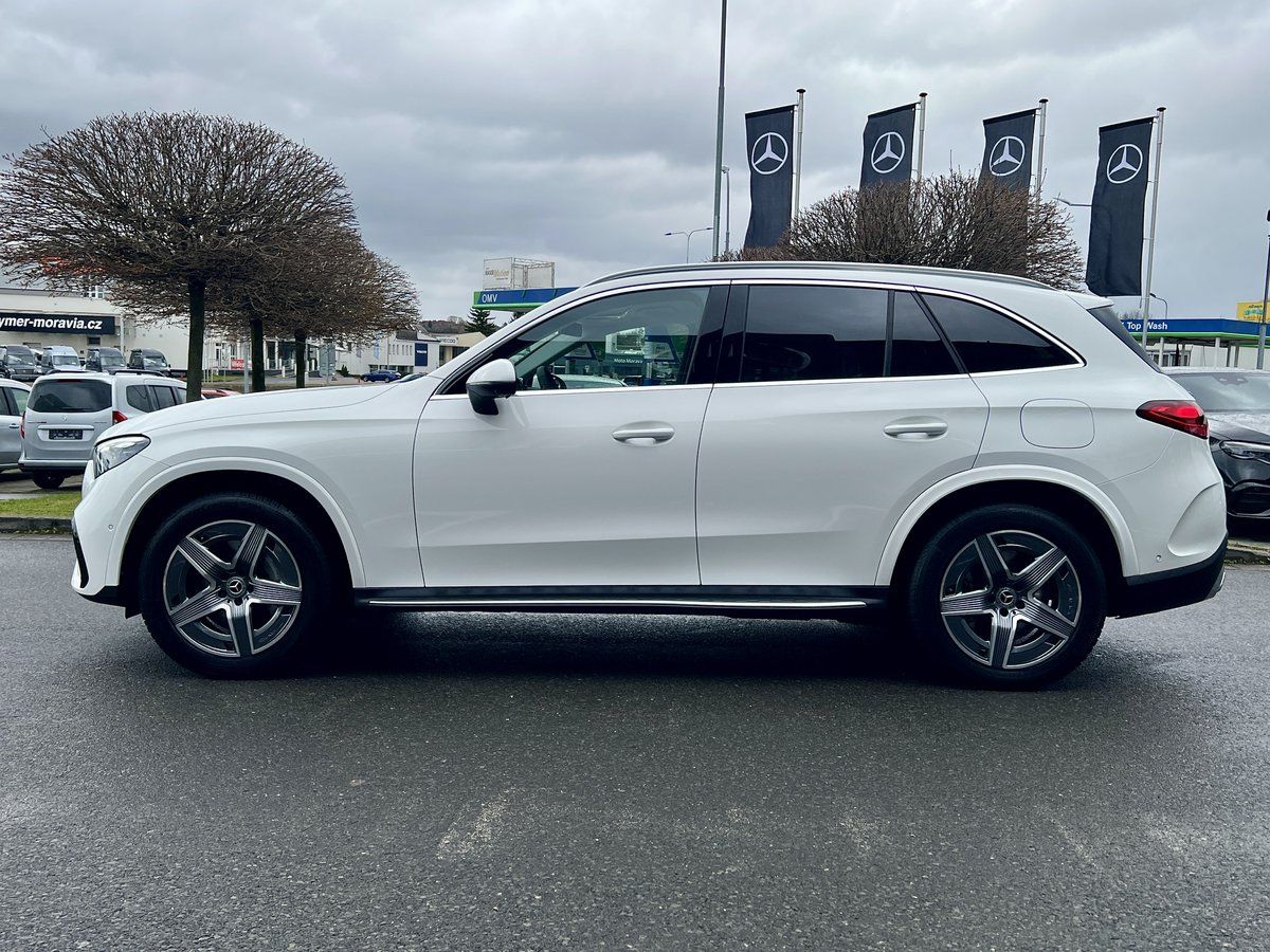 Mercedes-Benz GLC, 300 de 4M Plug-In hybrid - fotka 6