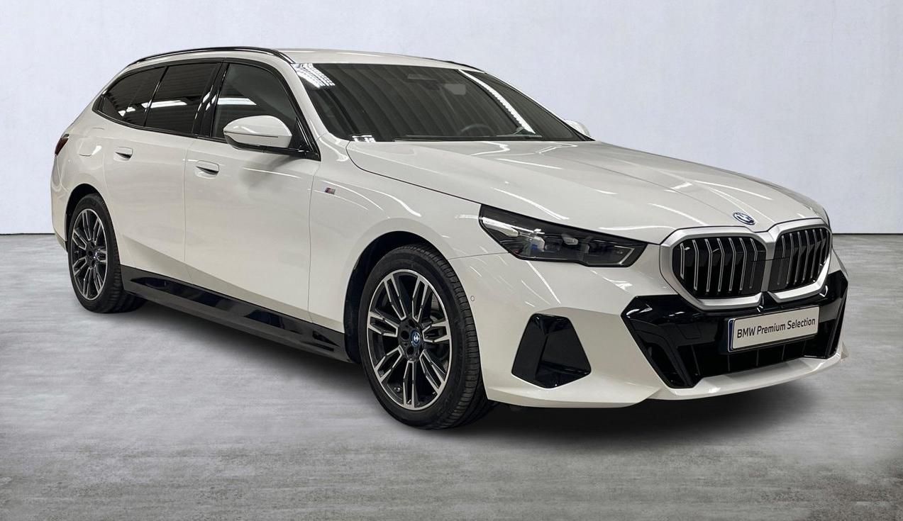 BMW Řada 5, 530e AWD Touring MSport Tažné - fotka 4