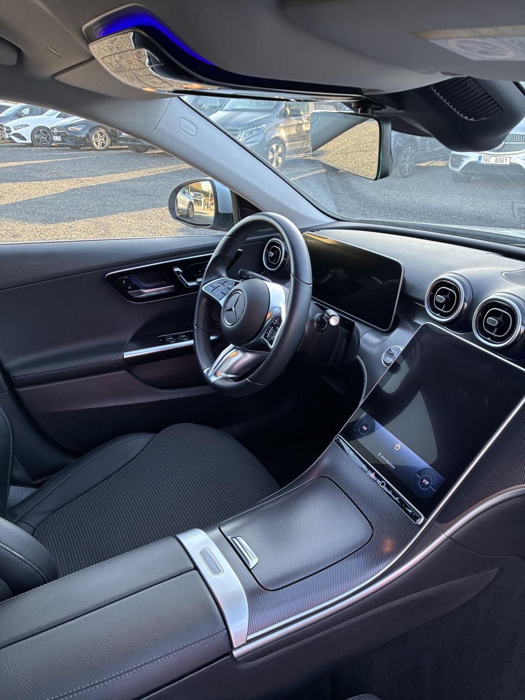 Mercedes-Benz Třídy C, C 220d 4MATIC - fotka 6
