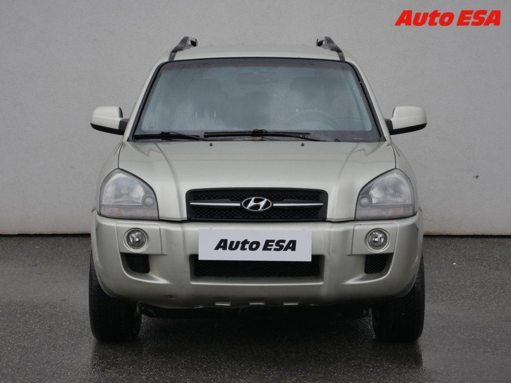 Hyundai Tucson, 2.0CRDi 4x4,TZ,výhř.sed. - fotka 2
