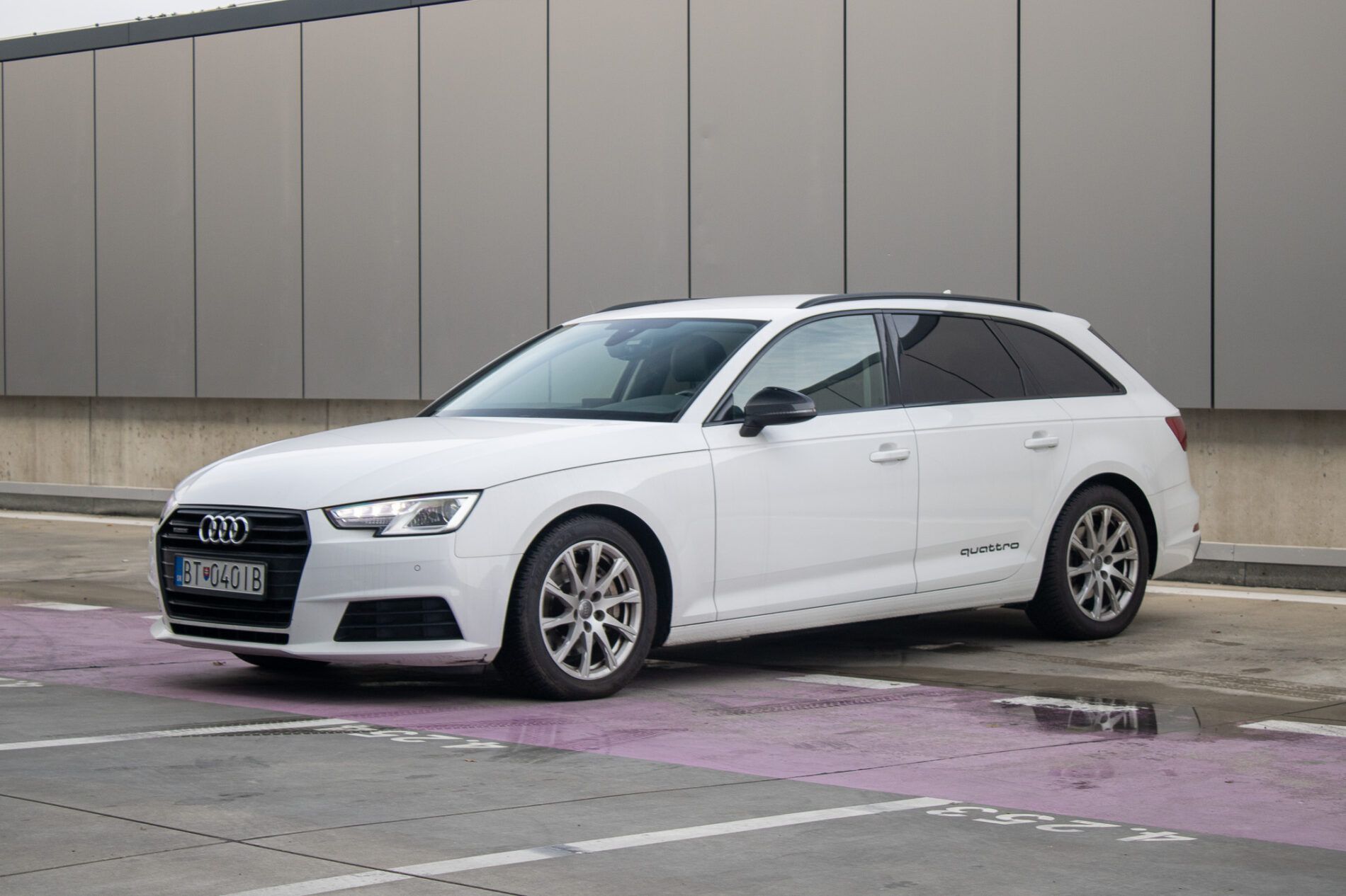 Audi A4 Avant - fotka 2