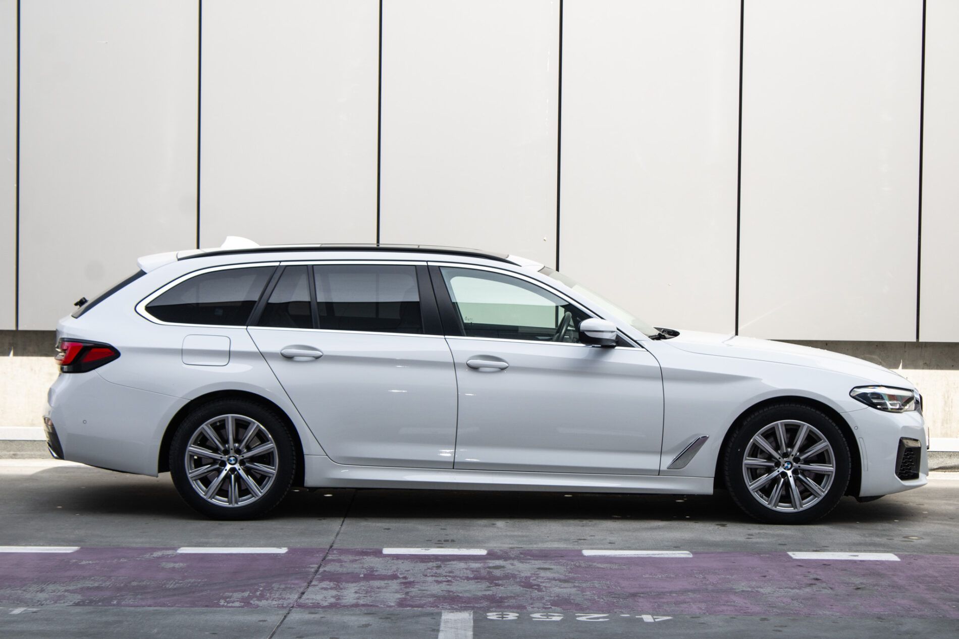 BMW, rad 5 Touring - fotka 4