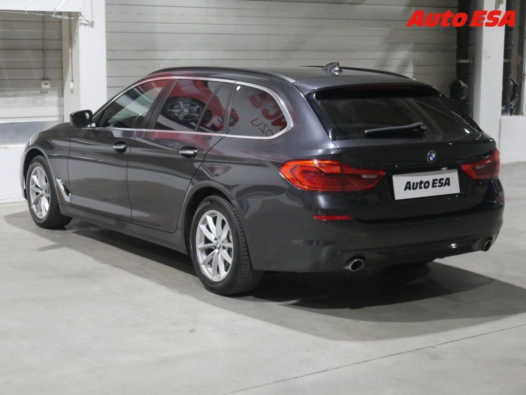 BMW Řada 5, 520xd 520xd,AT,LED,panor - fotka 6