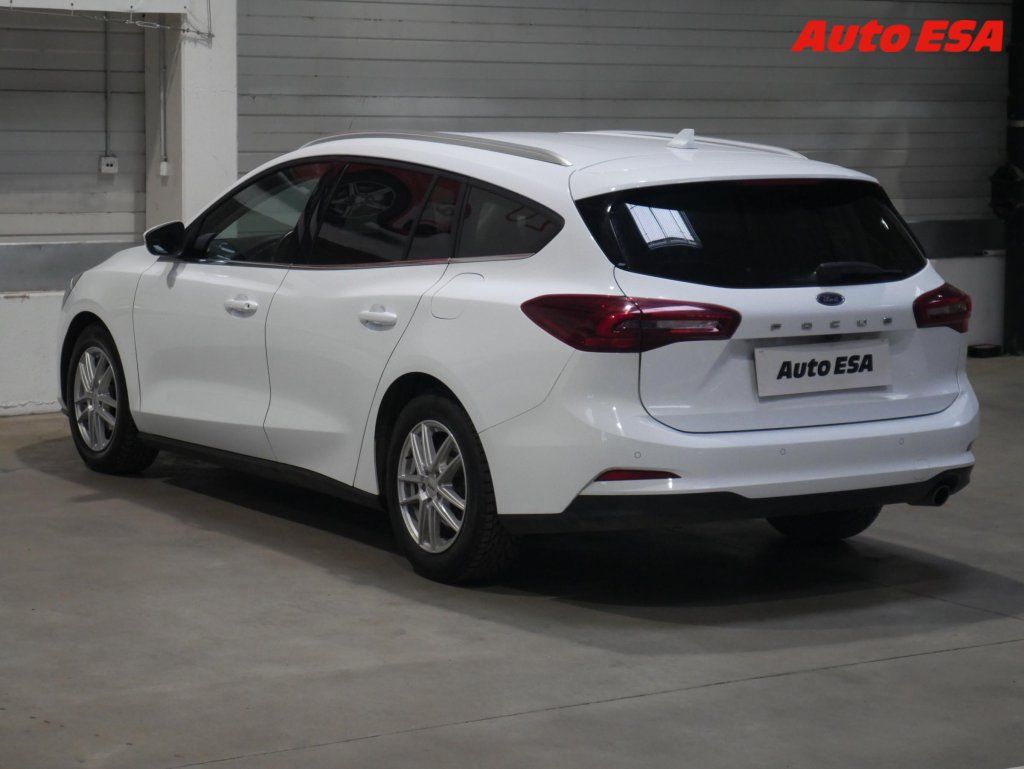 Ford Focus, 1.5TDCi,1.maj,ČR,AT,LED - fotka 6