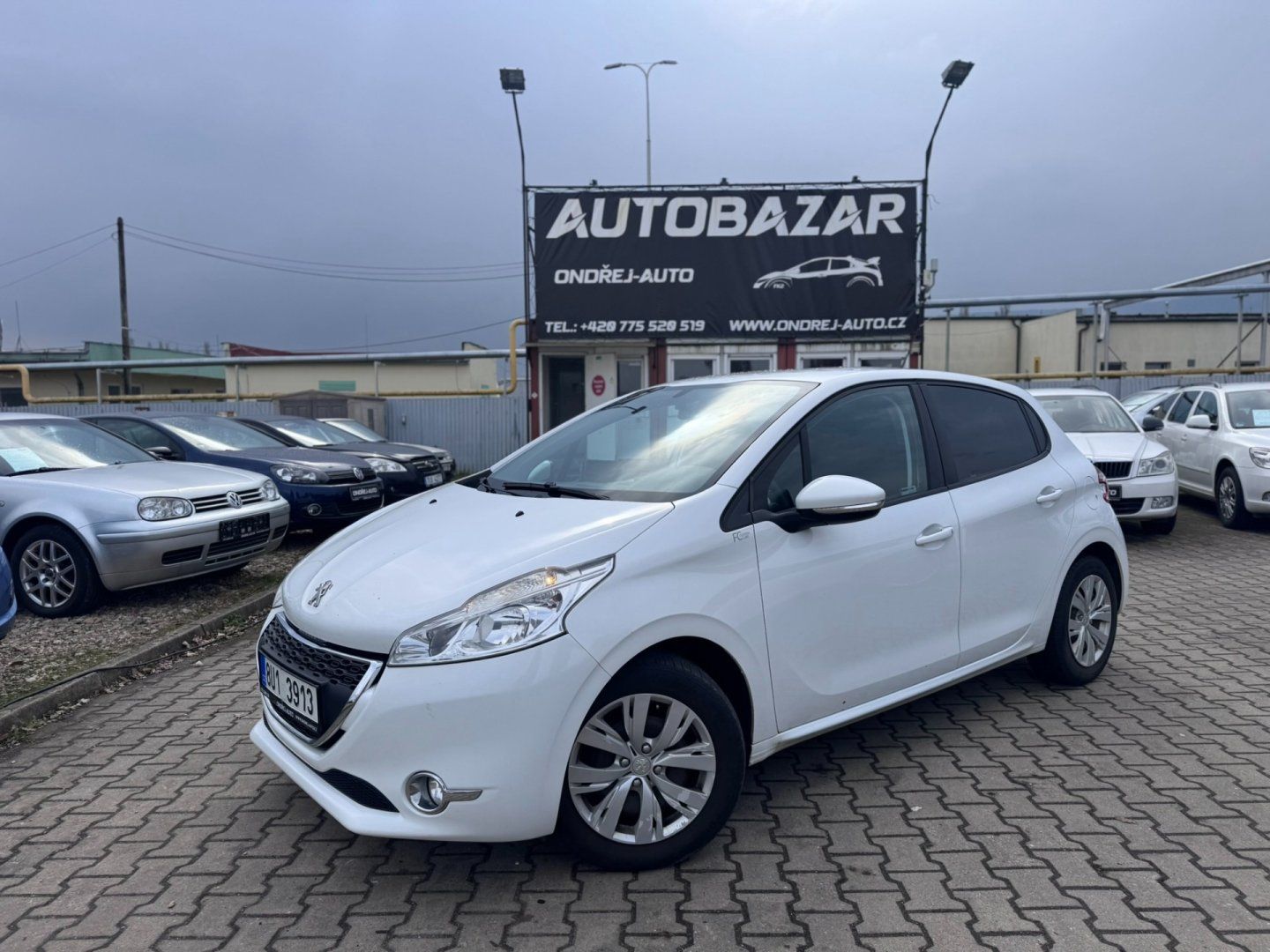 Peugeot 208, 1,2 60 KW 1. MAJ STK