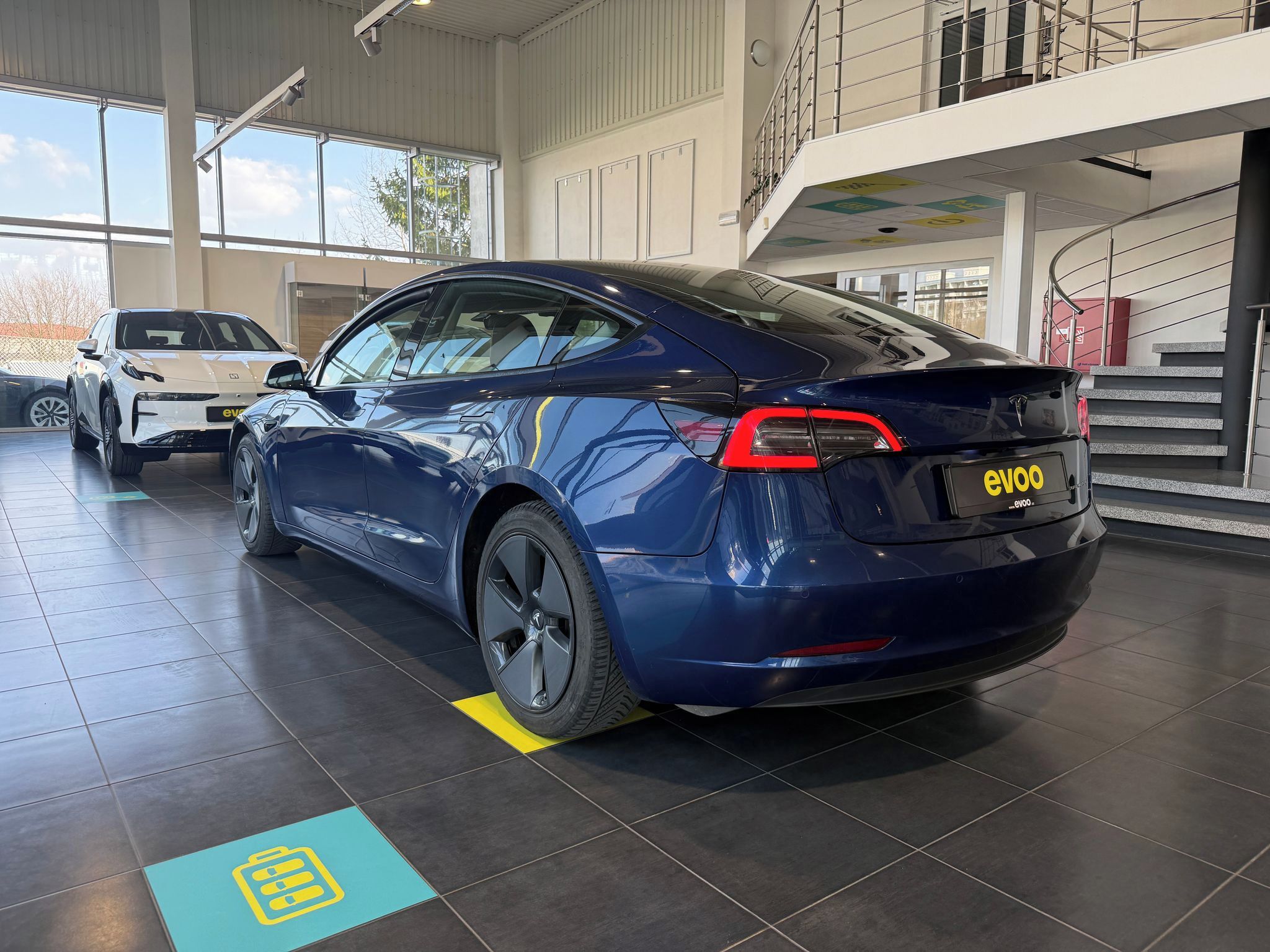 Tesla Model 3, LR/Tažné/Tepelné čerpadlo/18" - fotka 5