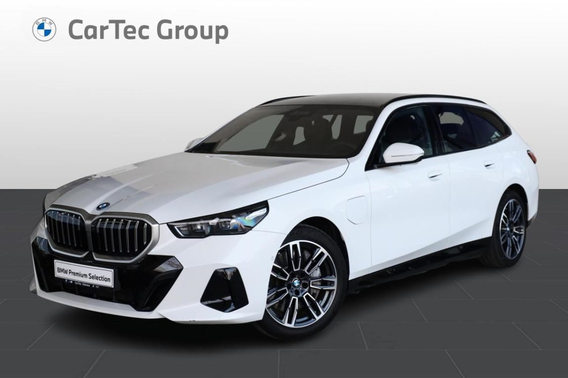 BMW Řada 5, 550e xDrive Touring