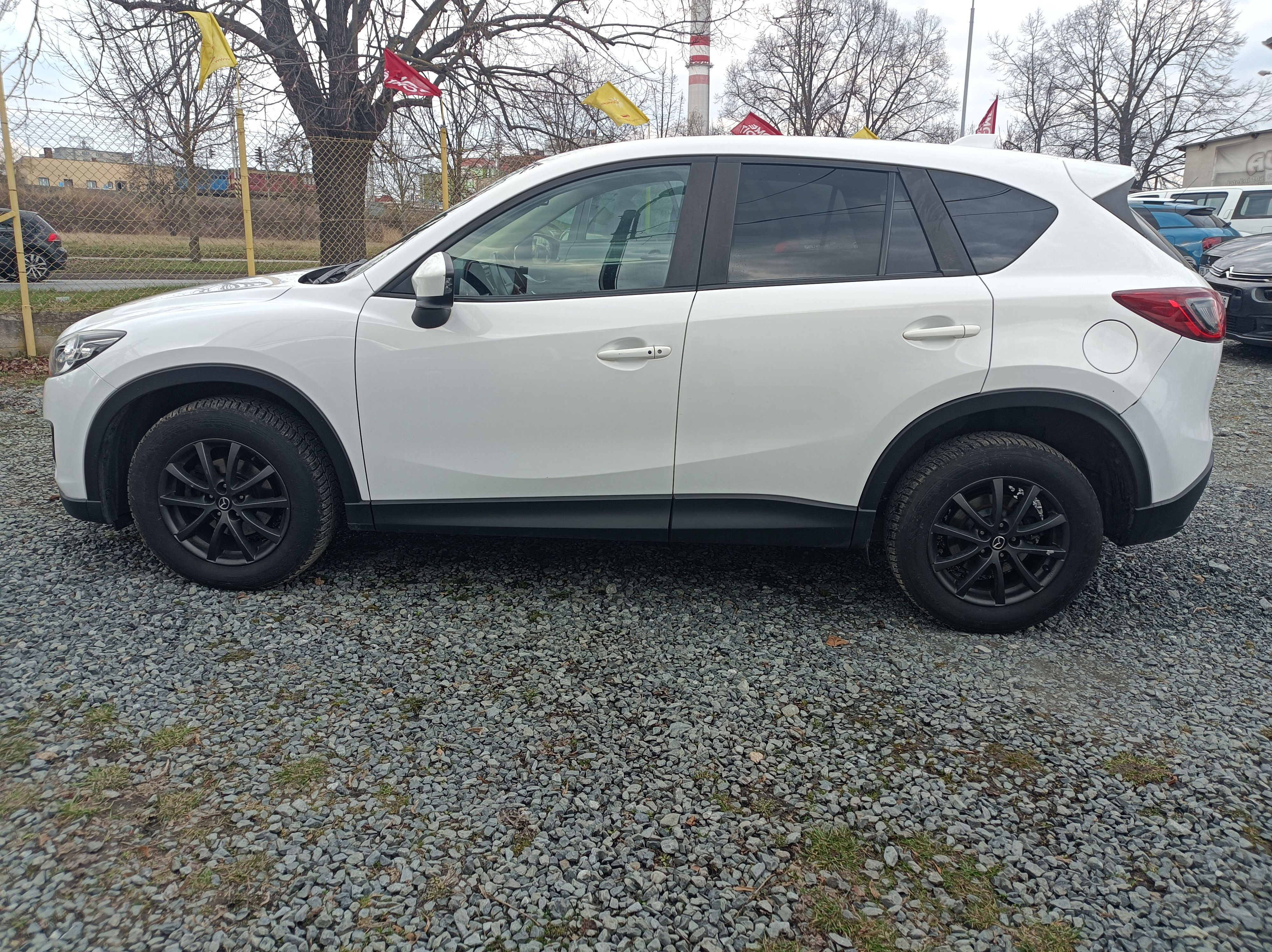 Mazda CX-5, 2.2 sky-D,110 kw,navi,r.2015 - fotka 4