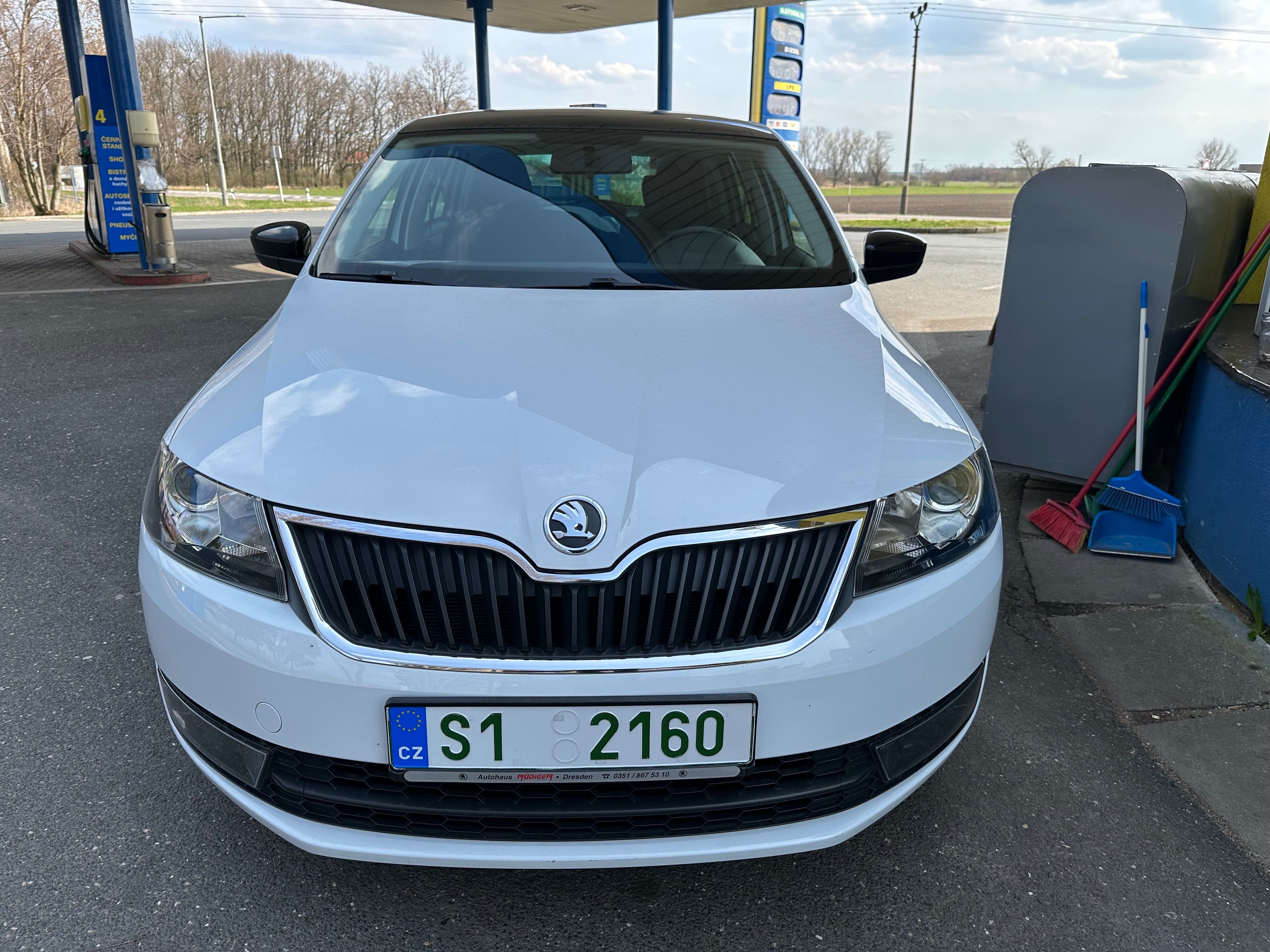 Škoda Rapid, 1,4 TSI DSG Style Plus - fotka 2