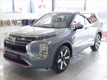 2.4 PHEV  INSTYLE
