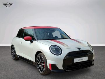 JCW E