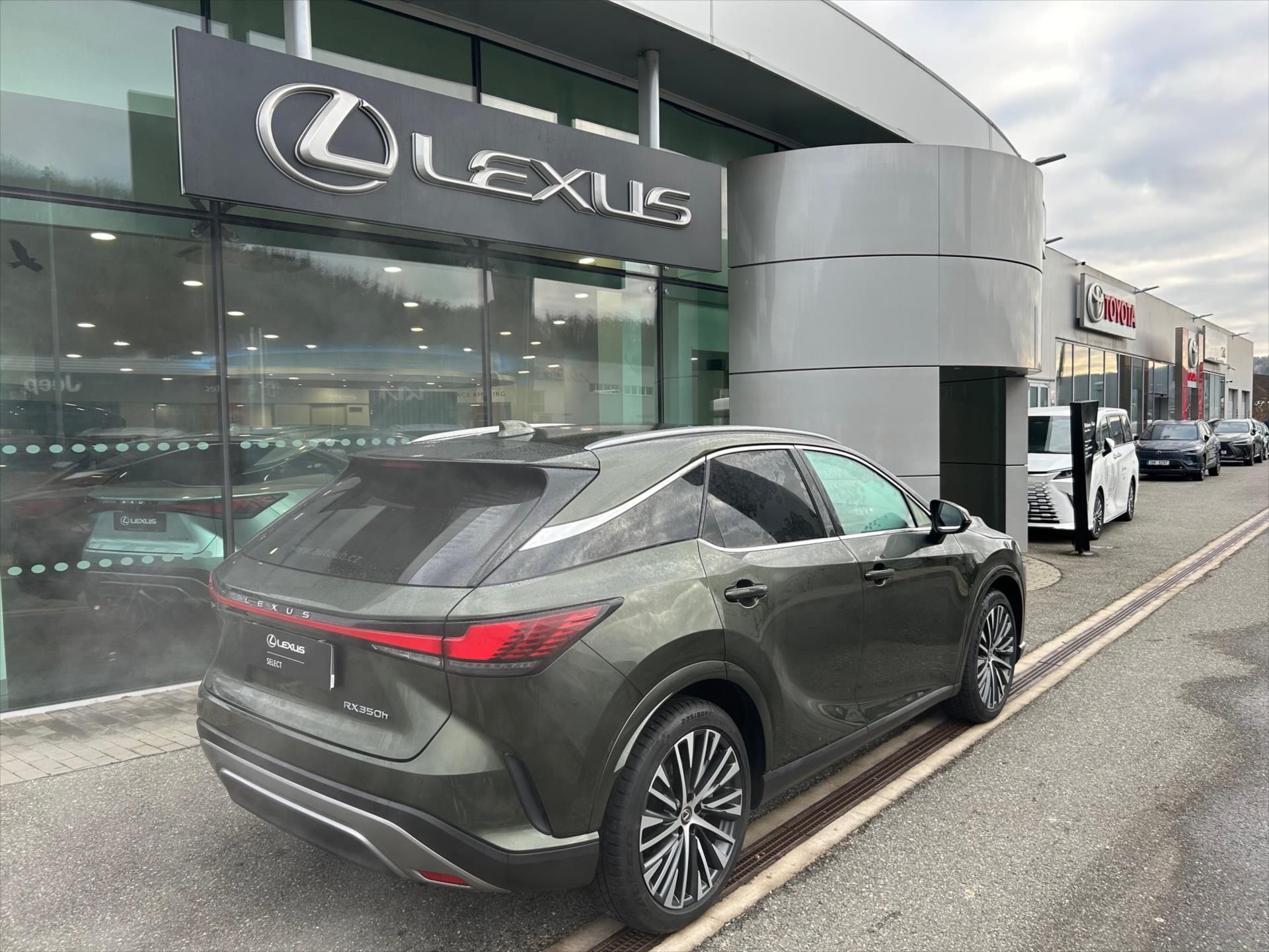 Lexus RX 350h, 2.5  4V Executive Plus - fotka 6