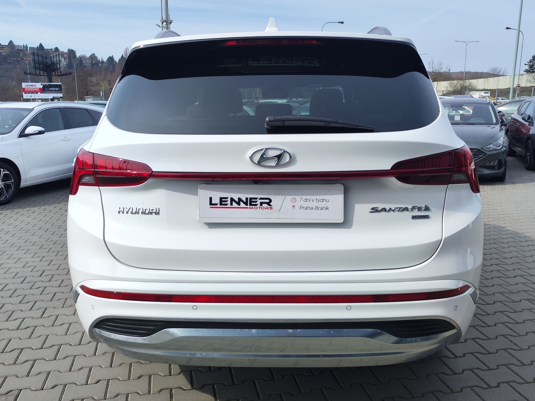 Hyundai Santa Fe, 2.2 CRDi/142kW Luxury PNM DCT - fotka 6