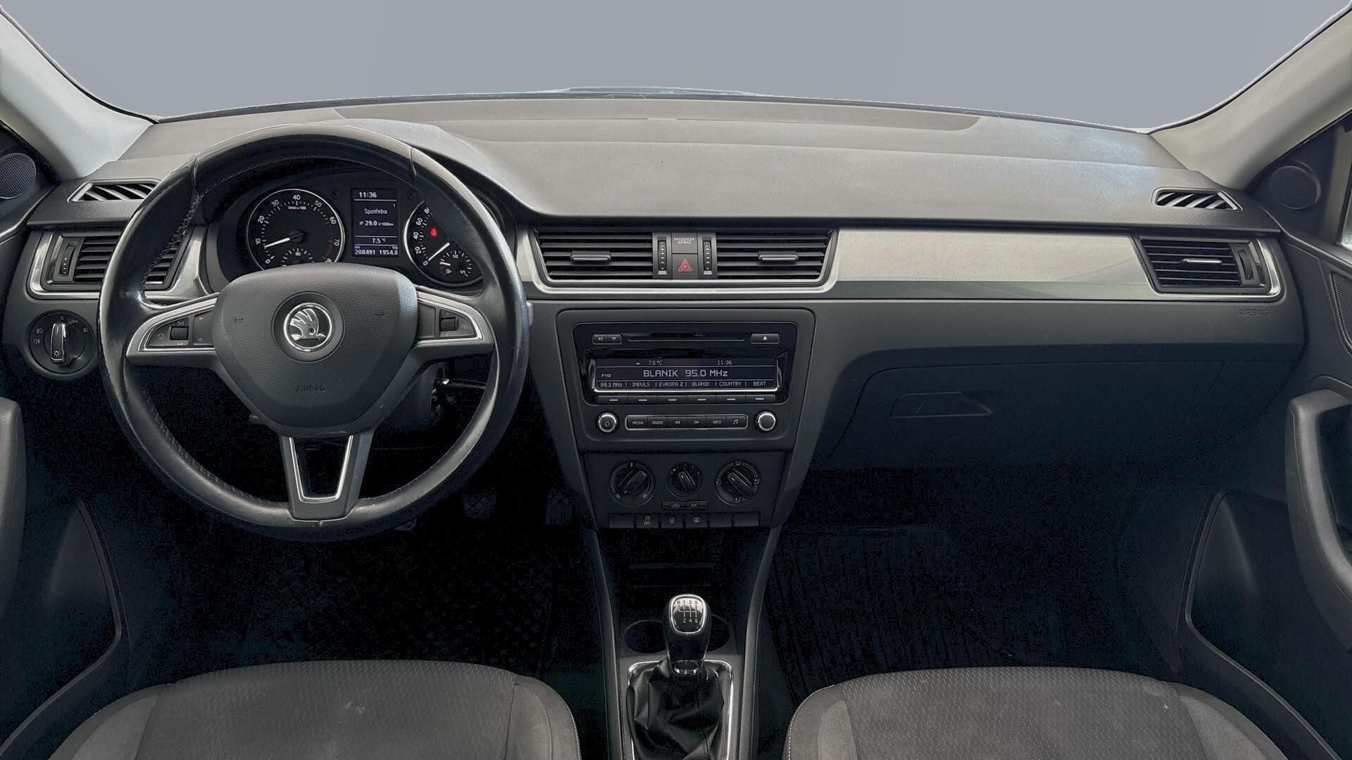 Škoda Rapid, 1.2  TSI + REZERVA + ZIM. PNEU - fotka 5