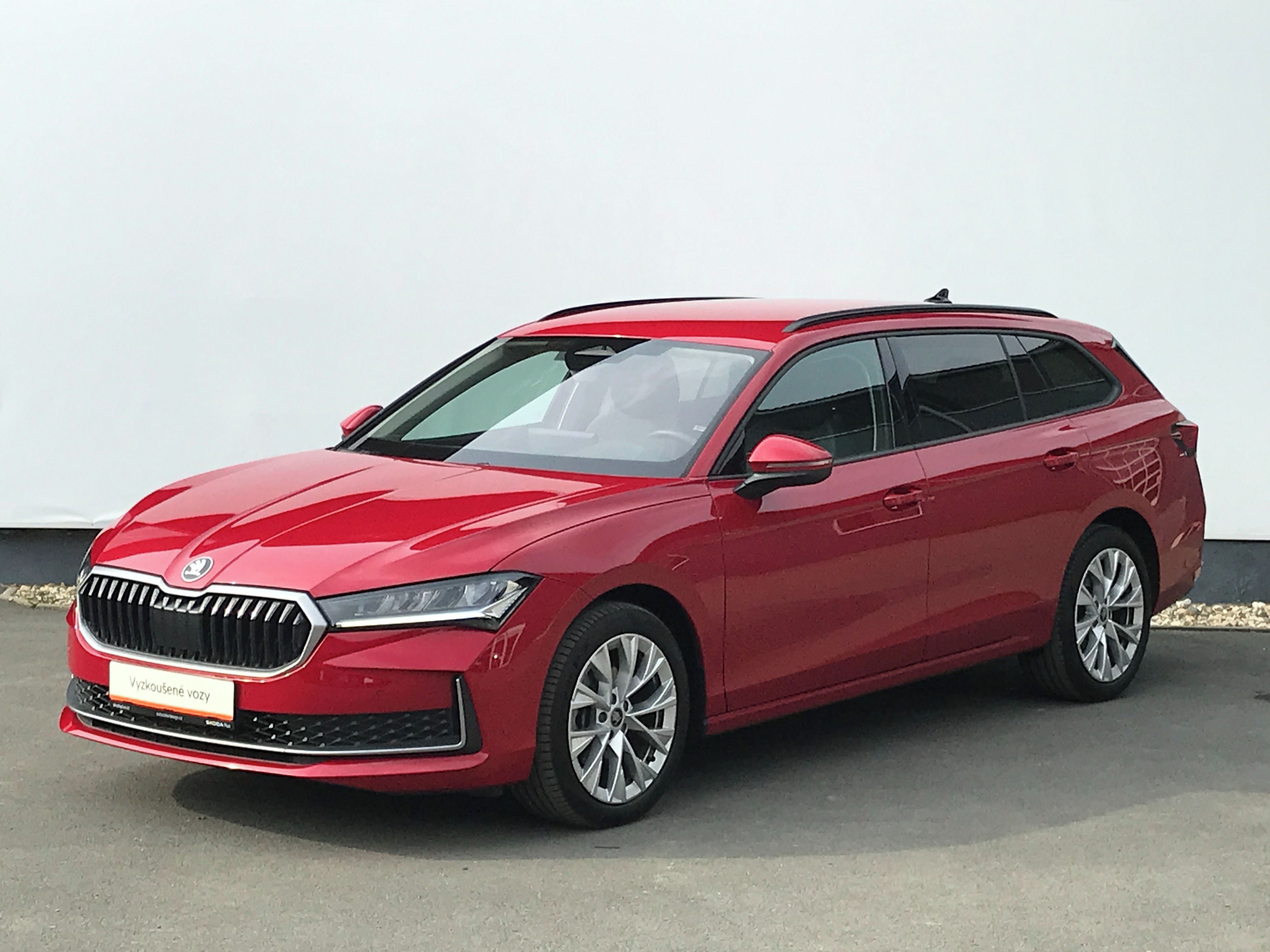 Škoda Superb, TDi 110kW 7°DSG SELE+NAV+TAŽNÉ