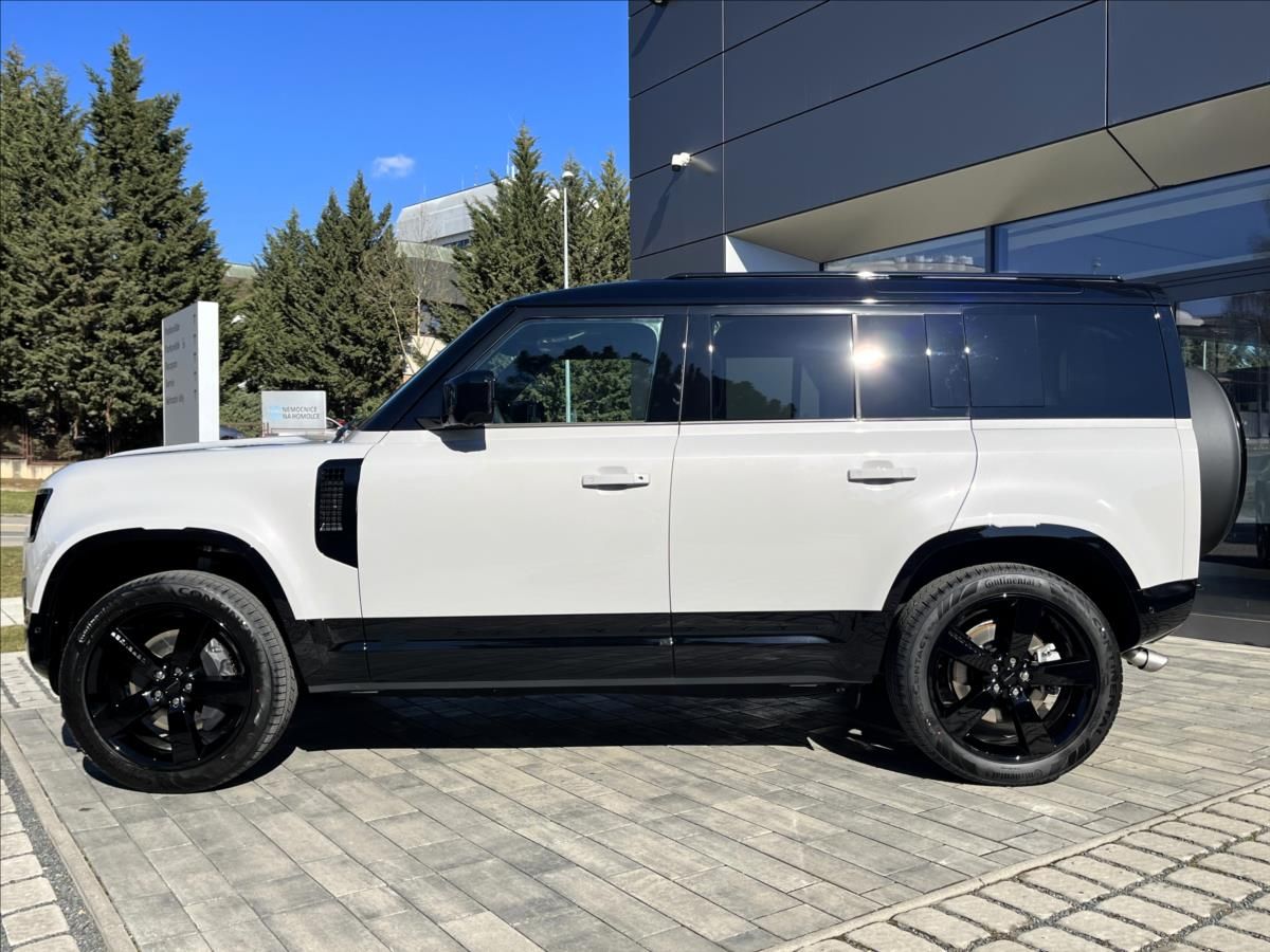 Land Rover Defender, 110 V8 P425 X-DYNAMIC HSE - fotka 2