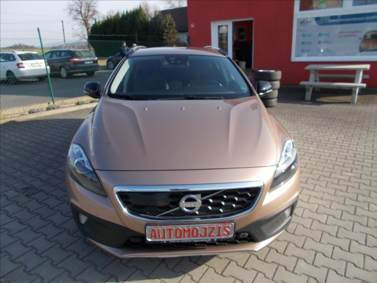 Volvo V40, 2,0 D AT DIGIKLIMA TZ PARKOVAC - fotka 3