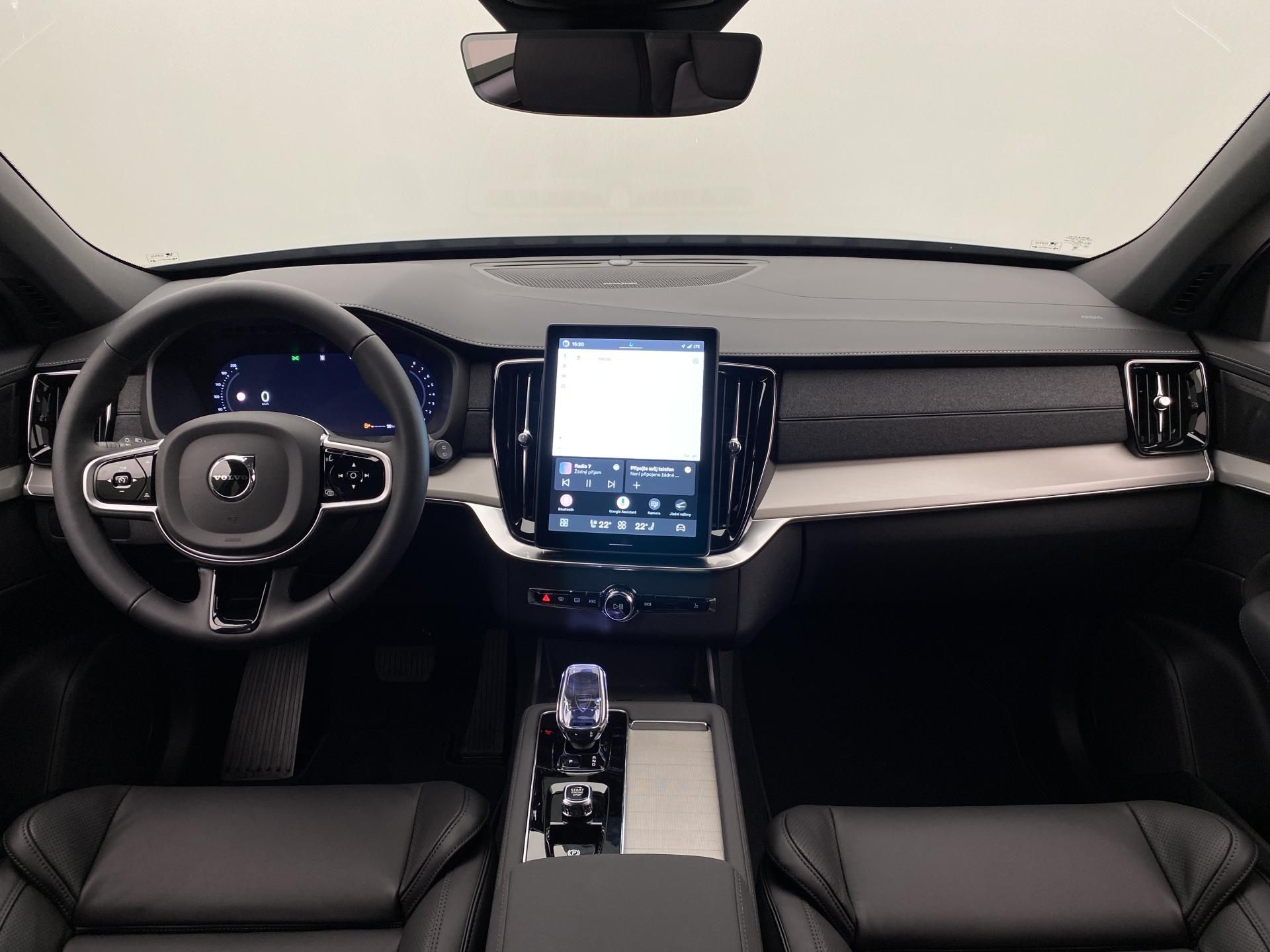 Volvo XC90, B5 AWD BLACK EDITION PLUS 7m - fotka 2