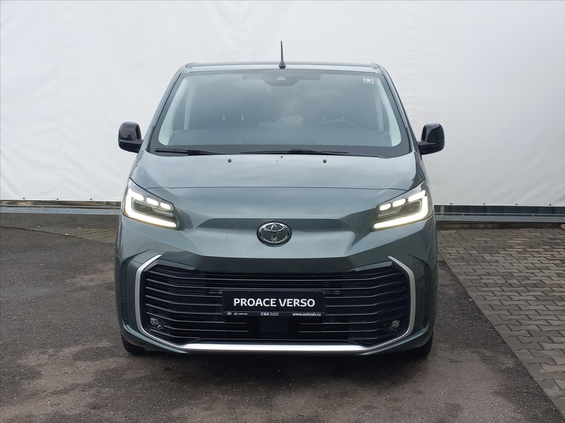 Toyota Proace Verso, 2,0 Diesel 180k A/T  L1  VIP 7 - fotka 5