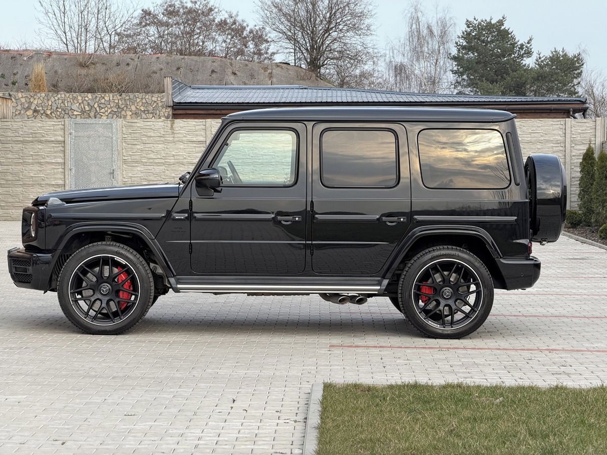Mercedes-Benz Třídy G, 63 AMG MANUFAKTUR - fotka 2