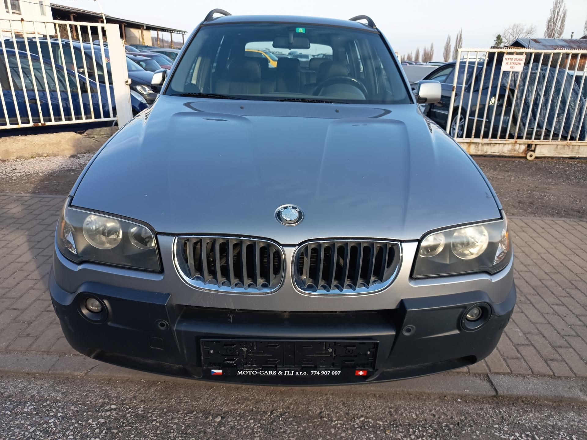 BMW X3, 3.0i automat - fotka 3