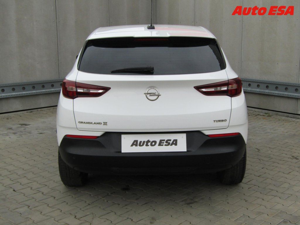 Opel Grandland X, 1.2 PT,Edition - fotka 5