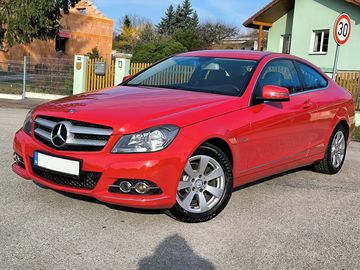 220CDI - 1.MAJITELKA, PŮVOD ČR