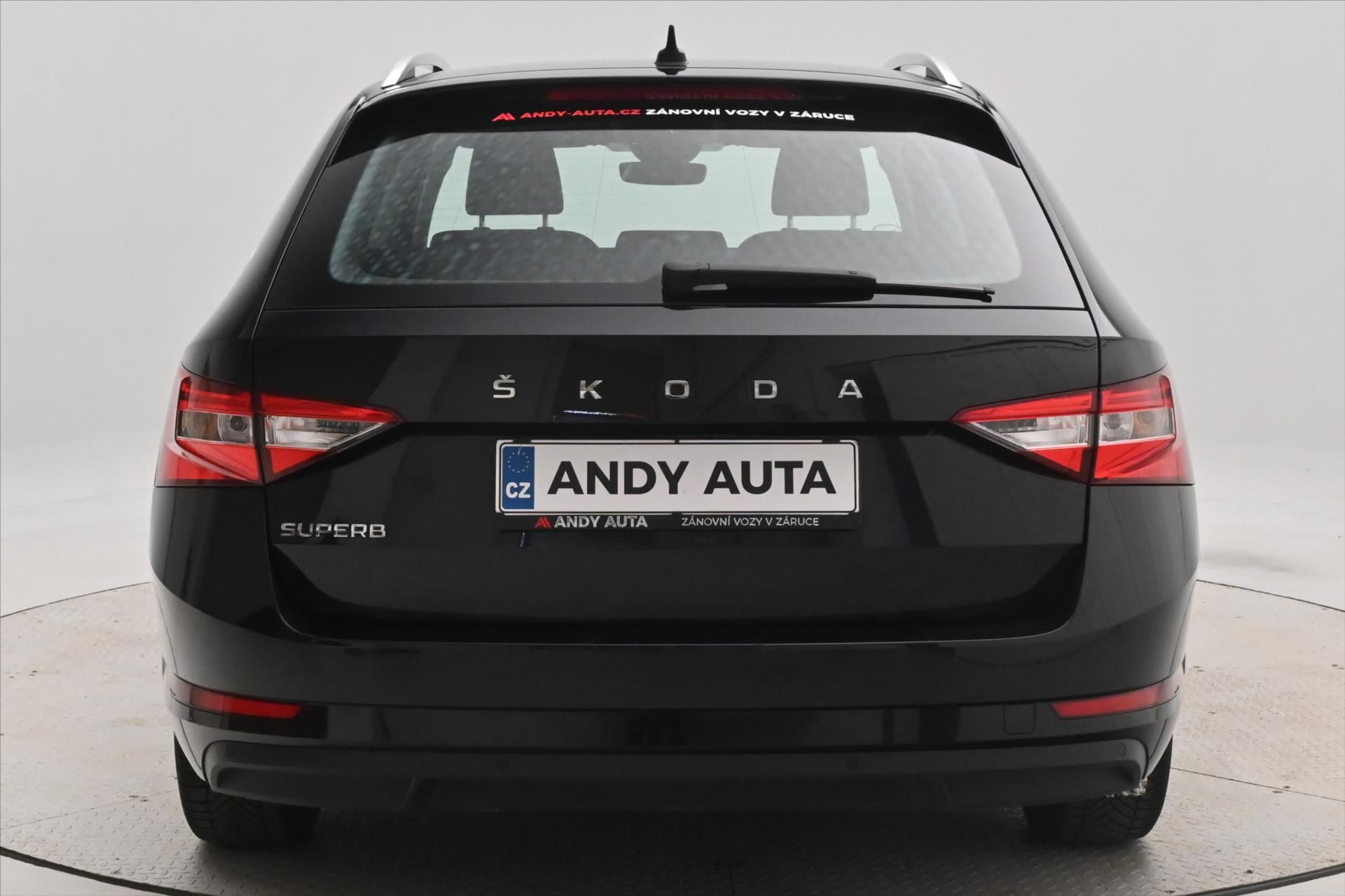 Škoda Superb, 2,0 TDI 110 kW DSG Style Záruk - fotka 6
