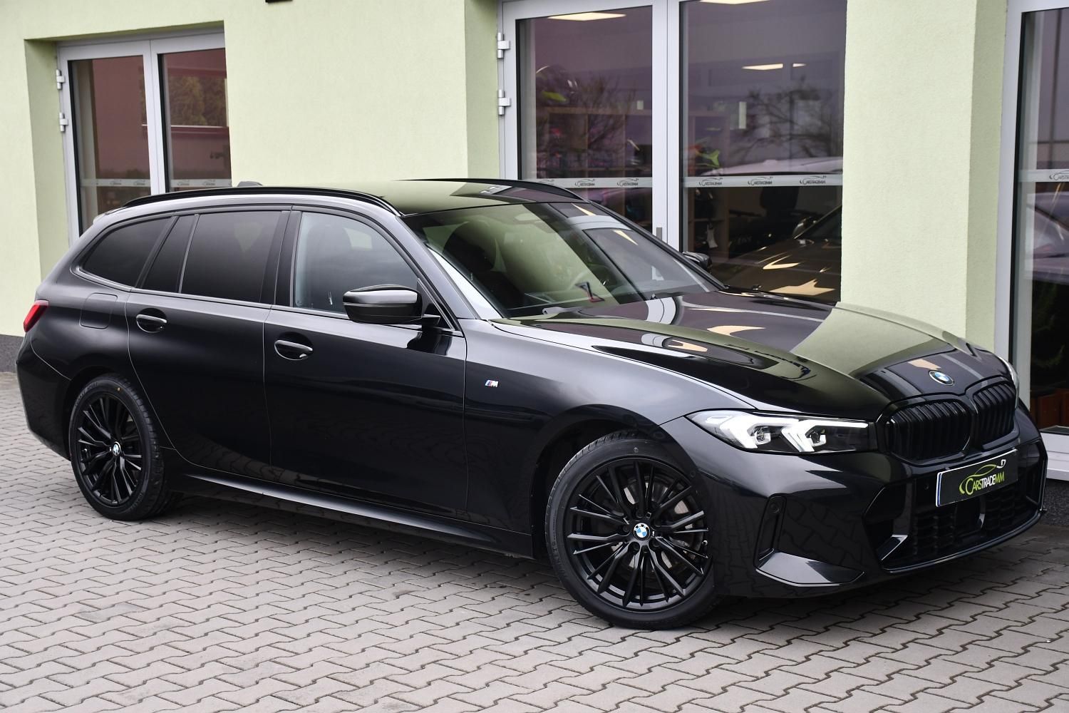 BMW Řada 3, 320D xDrive M-SPORT ČR 1.M - fotka 2