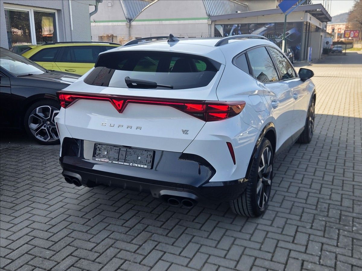 Cupra Formentor, 2,0 TSi VZ333 *MATRIX*PANORAMA - fotka 3
