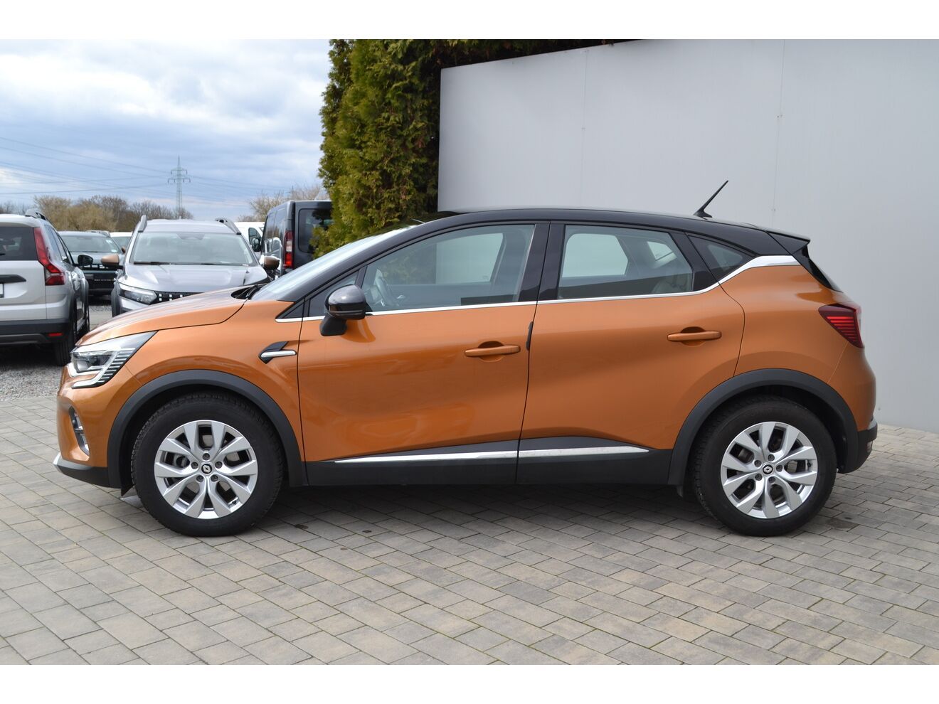 Renault Captur, Intens E-TECH HYBRID 145 - fotka 2