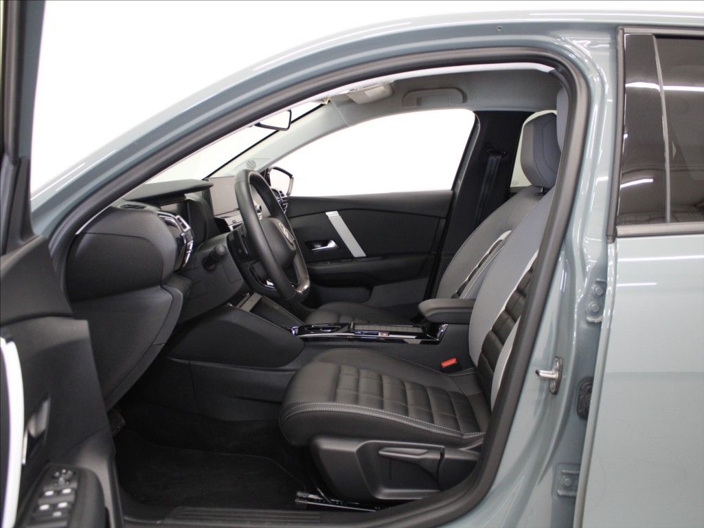 Citroën C4, 1,2 PT 96kW AT MAX Facelift - fotka 6
