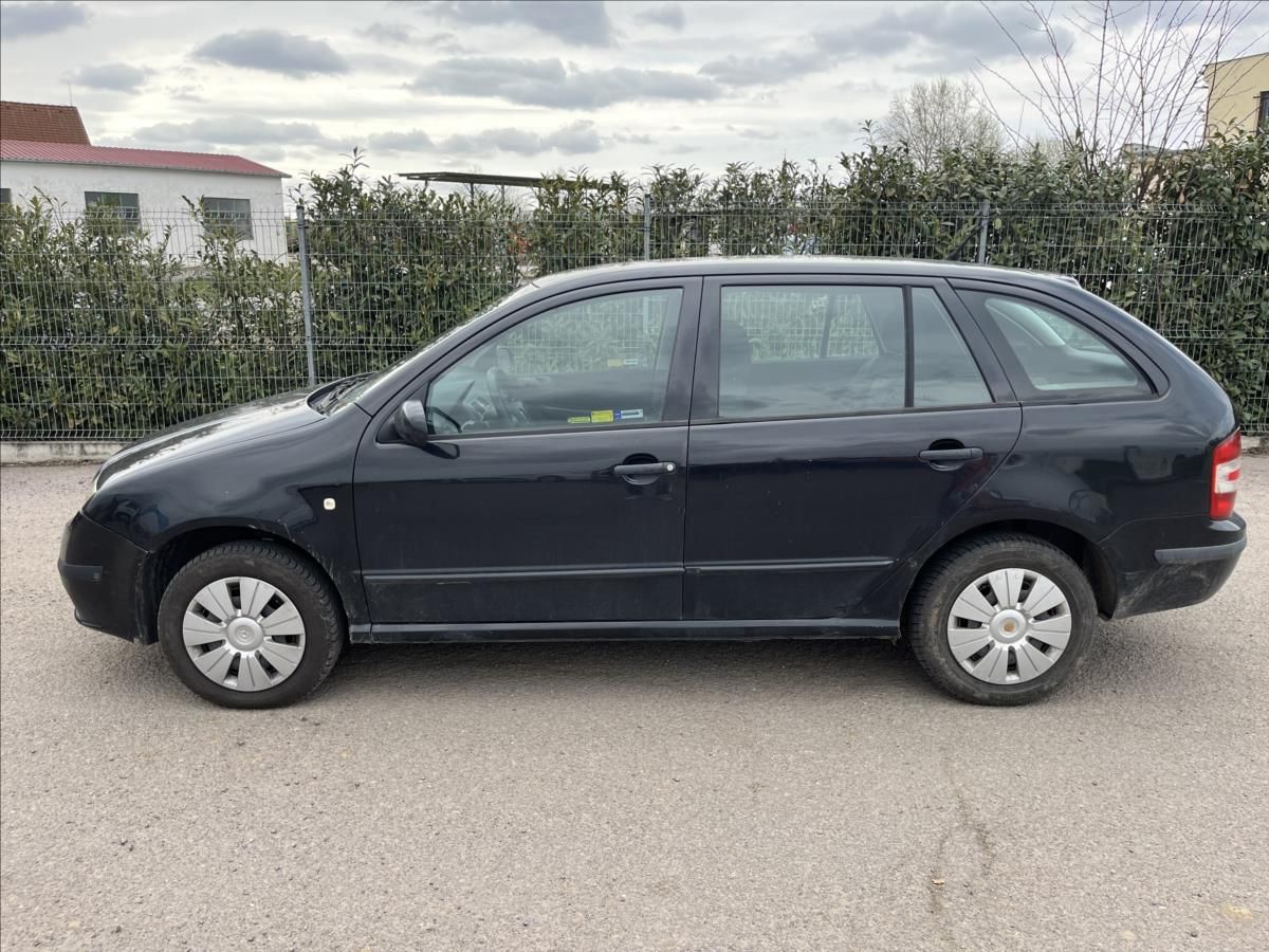 Škoda Fabia, 1,4 TDi KLIMA STK 8/2026 - fotka 4