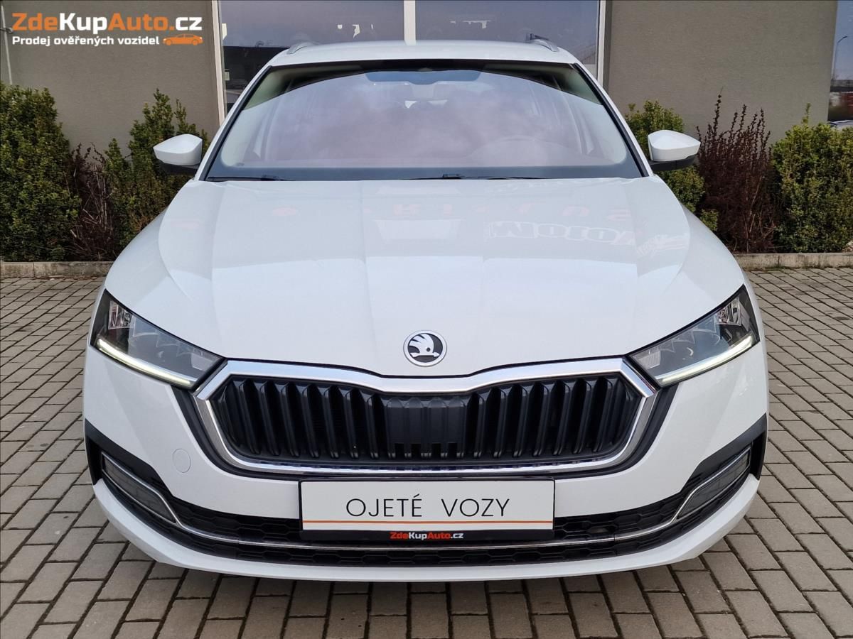 Škoda Octavia, 2.0TDI DSG Style,ČR,1.Majitel - fotka 4