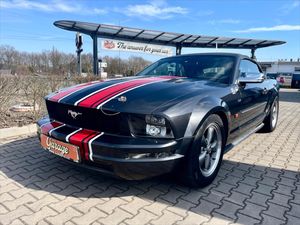 Ford Mustang, 4,0 i V6