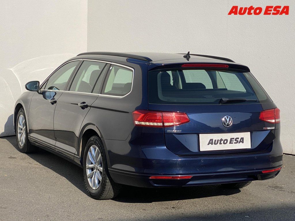 Volkswagen Passat, 1.6 TDi,Comfortline,navi - fotka 6