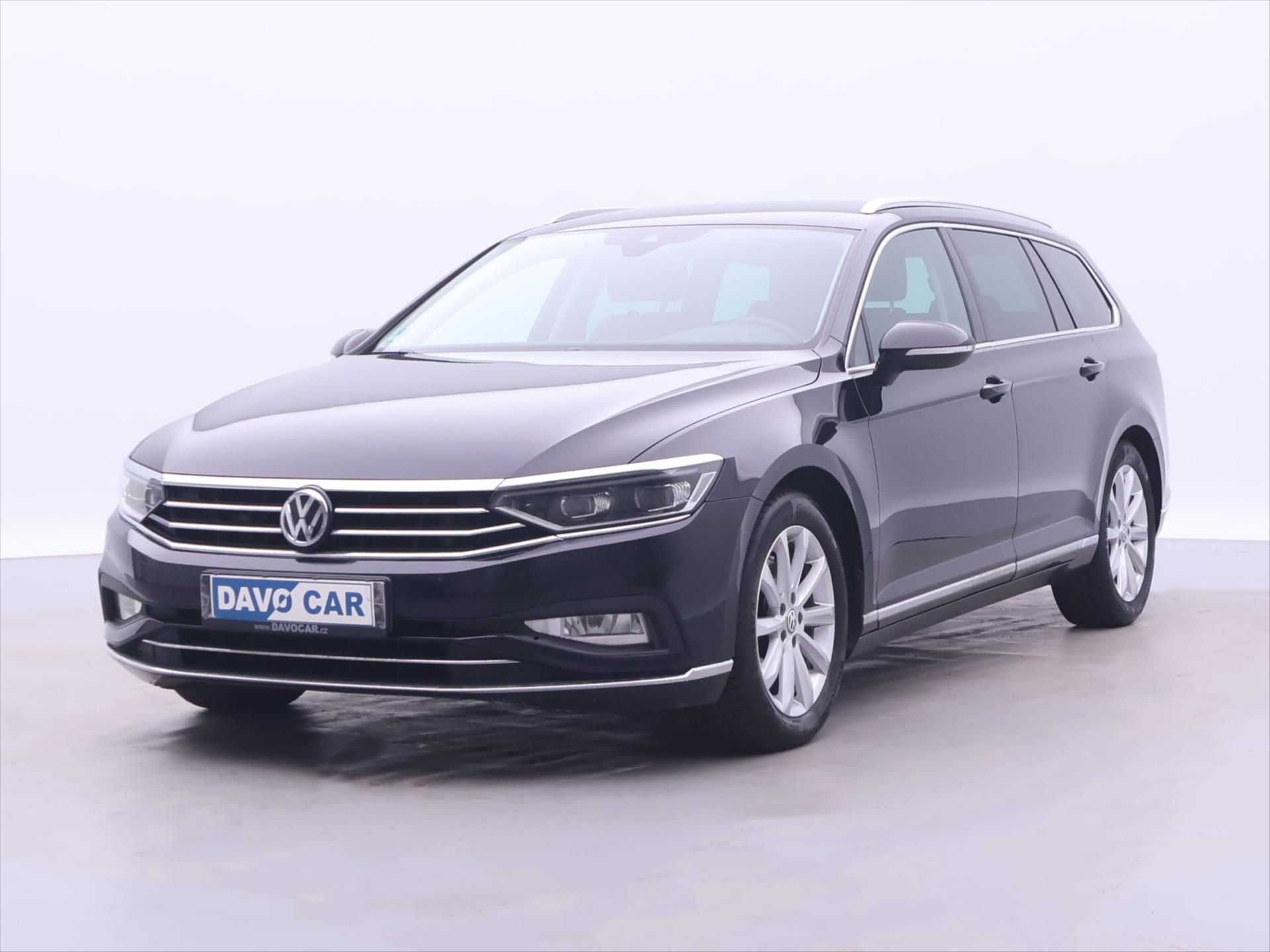 Volkswagen Passat, 2,0 TDI 110kW DSG Elegance - fotka 3
