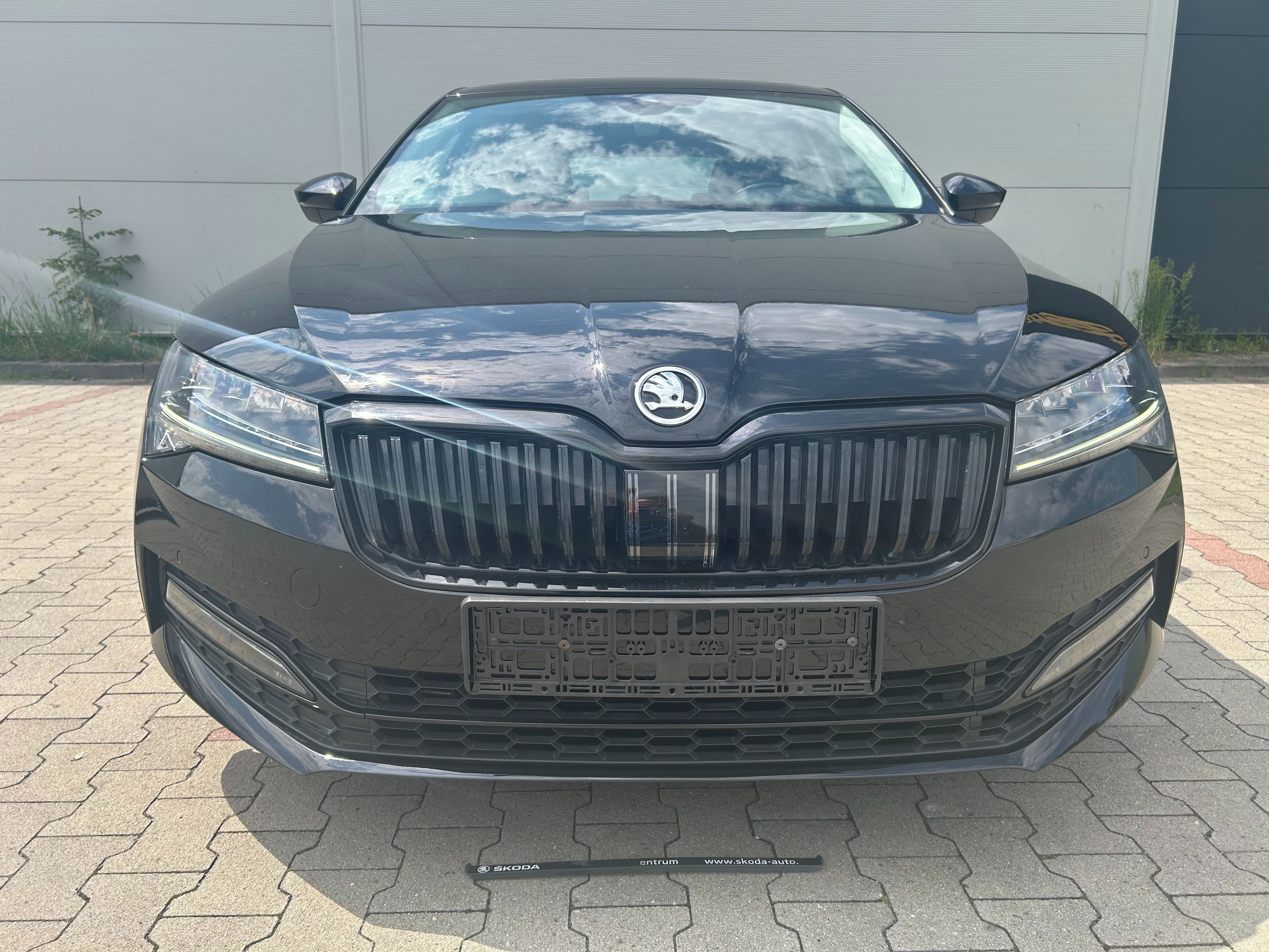 Škoda Superb - fotka 2