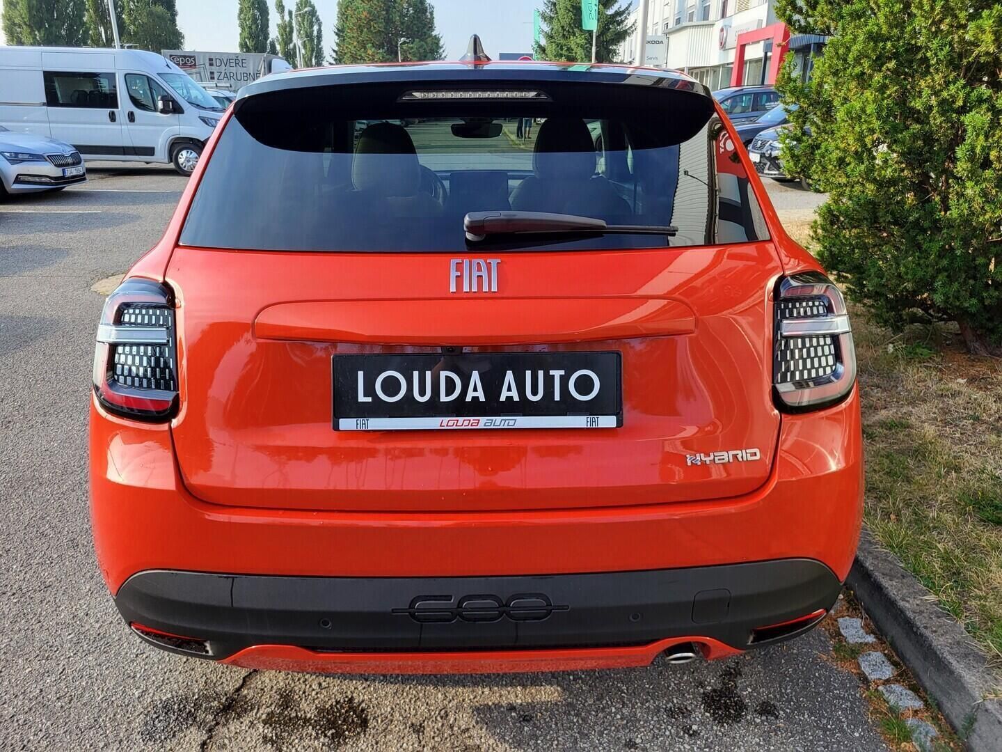 Fiat 600, La Prima MHEV eDCT 1.2 Turbo H - fotka 4