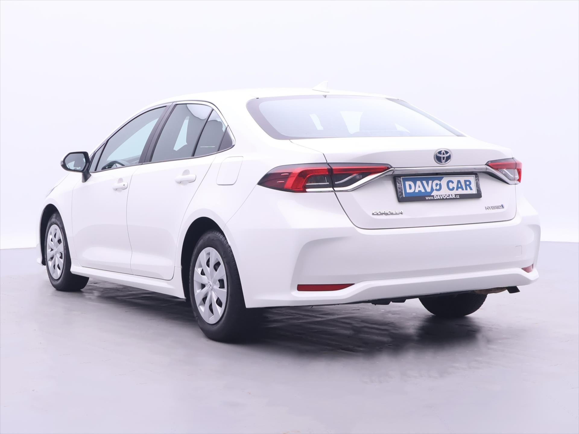 Toyota Corolla, 1,8 HB Active Aut. DPH CZ 1.Ma - fotka 5