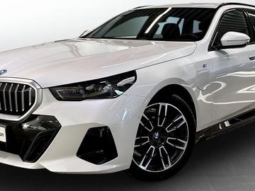 530e xDrive Touring M Sport