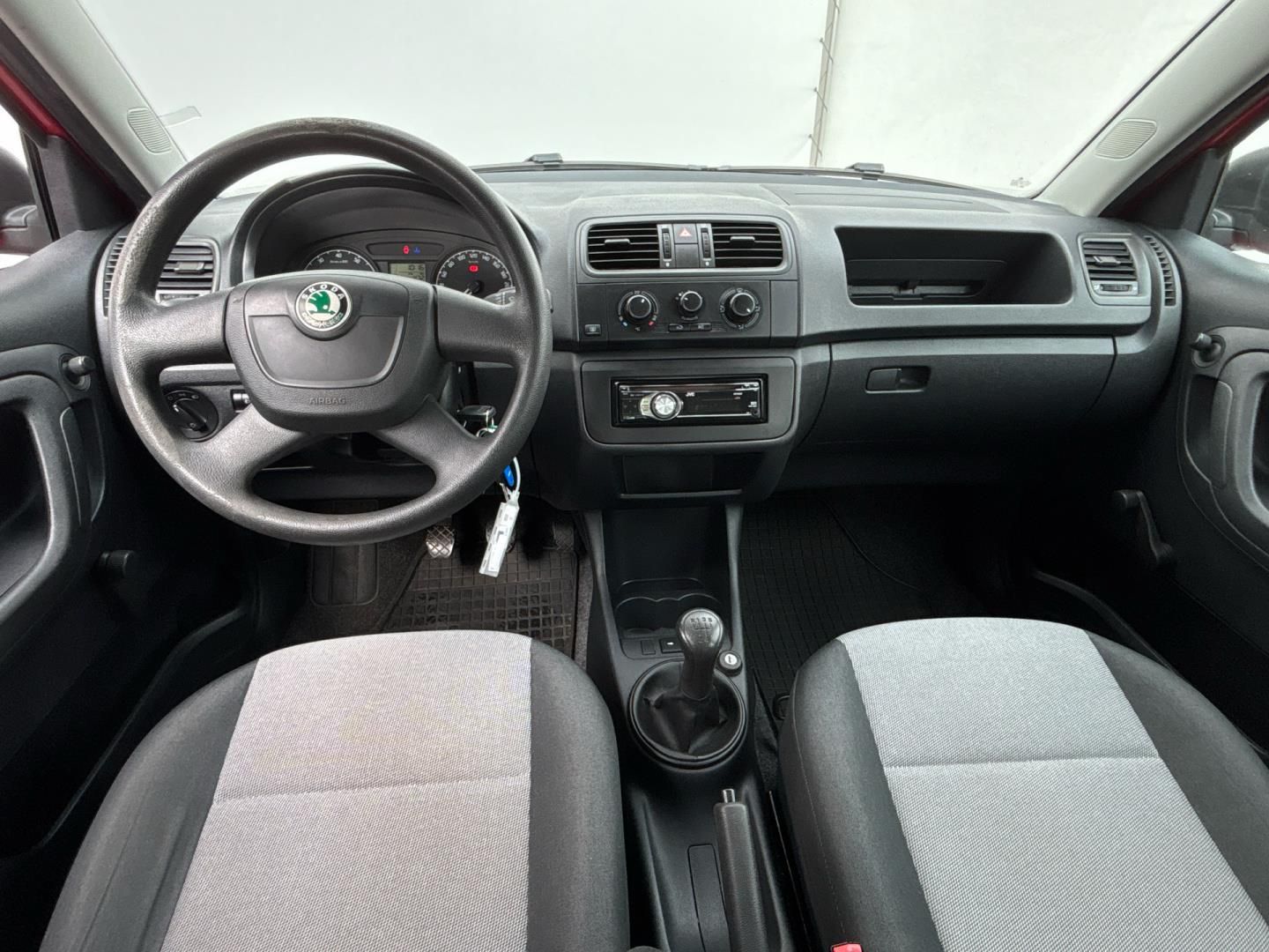 Škoda Fabia, 1.4 i 16v / 63 kW ACTIV - fotka 5