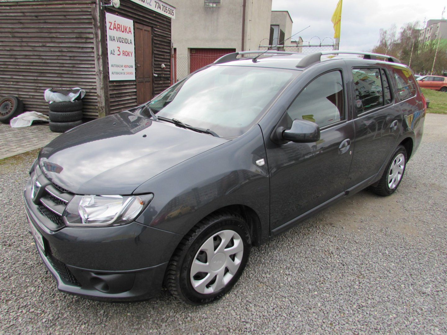 Dacia Logan, 1.2i 54kW, 62.900 km - fotka 3