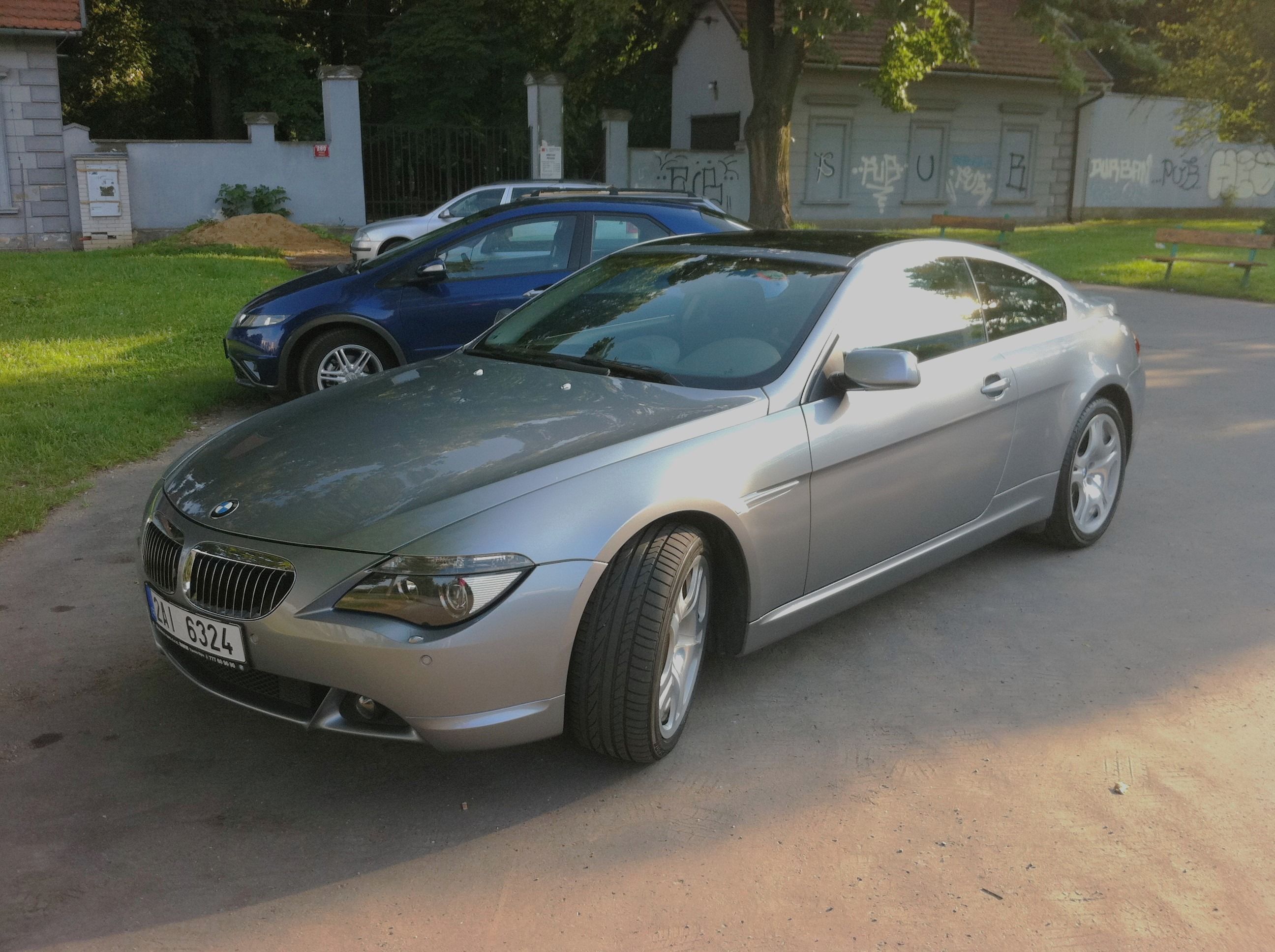 BMW Řada 6, 645 Ci - fotka 2